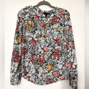The Limited size medium floral blouse